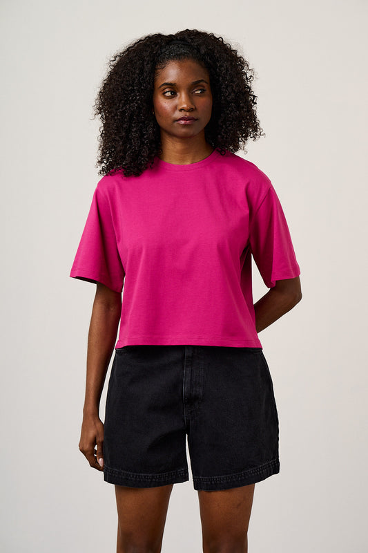 Zayla - Cotton Cropped Boxy T-Shirt in Festive Fuchsia